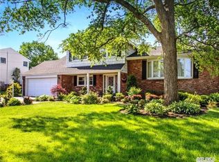 130 Fairfax Rd, Massapequa, NY 11758