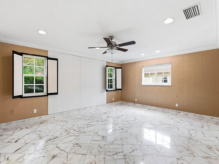 7221 SW 7th St — Photo 33