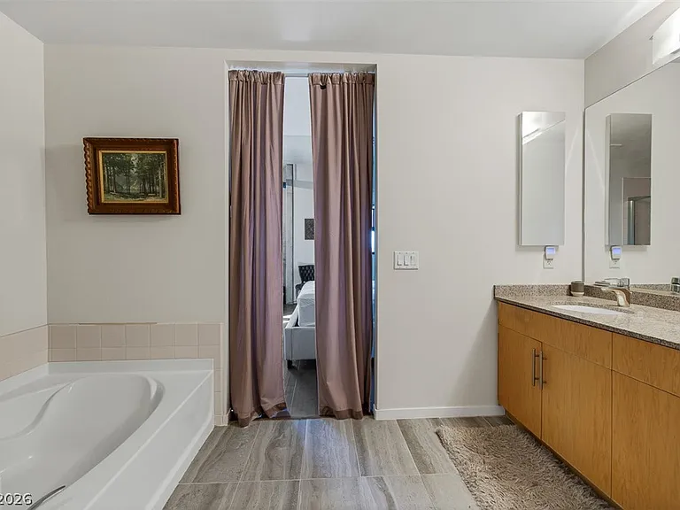 353 E Bonneville Ave #555 — Photo 23