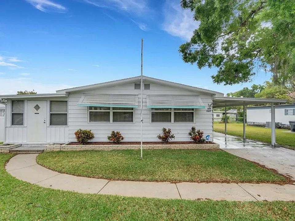 504 Skyline Dr E