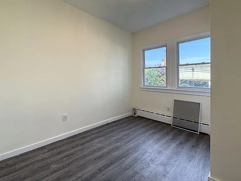 3115 F St — Photo 11