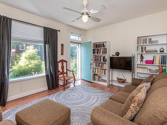 5th image of 3867 Fairview Ave