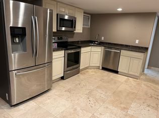 245 10th St, Bethpage, NY 11714