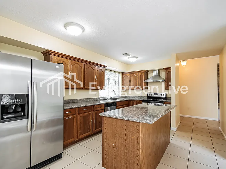 16150 Broadwater Dr — Photo 3