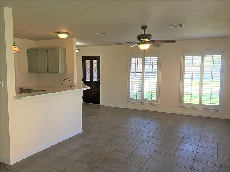 12944 Orion Ct — Photo 9