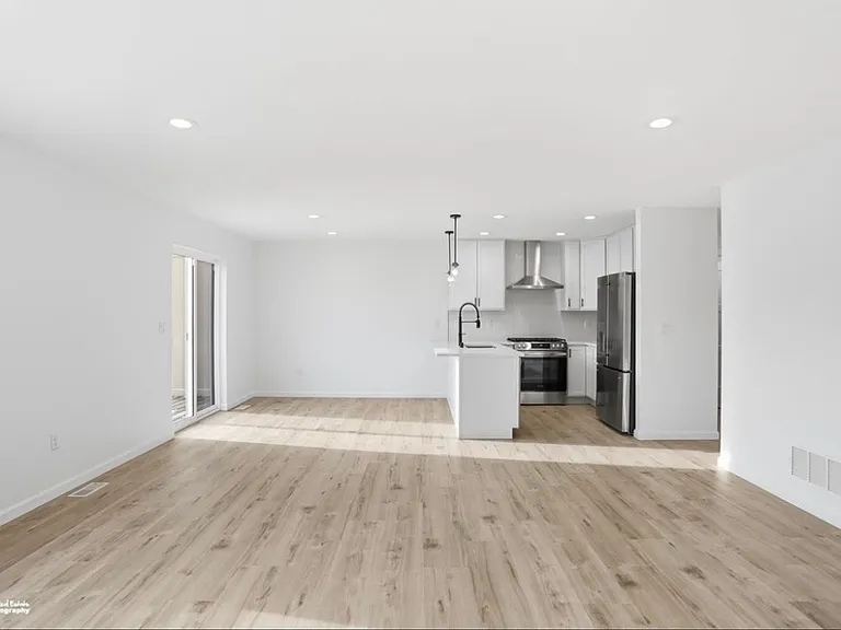 336 W Ashbrook Dr — Photo 18