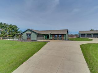 23833 Quinn Rd, Lakeville, IN 46536