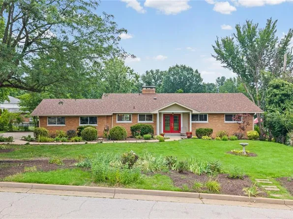 9853 Richter Ln, Saint Louis, MO 63126