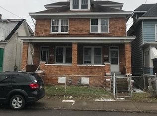711 Woodward Ave, Mc Kees Rocks, PA 15136