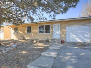 1826 N Circle Dr, Colorado Springs, CO 80909