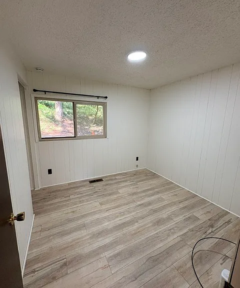 2118 Gravelly Beach Loop NW — Photo 5