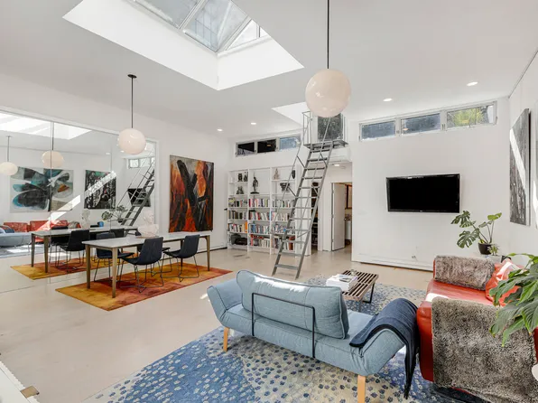 56 Bergen Street image 1 of 13