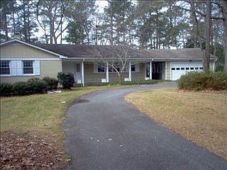 1st image of 119 Walnut Creek Dr