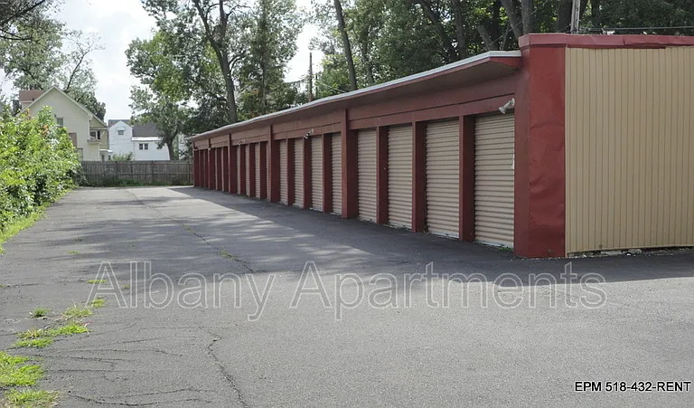 80 Whitehall Rd #9 — Photo 3