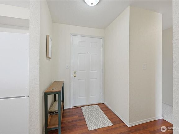 5th image of 4893 76th Street SW #E203