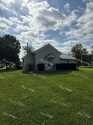 18501 N Main St Photo 1