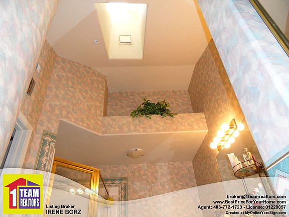 2nd image of 407 Camille Cir Unit 11