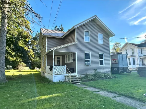 28 Steuben St, Addison, NY 14801
