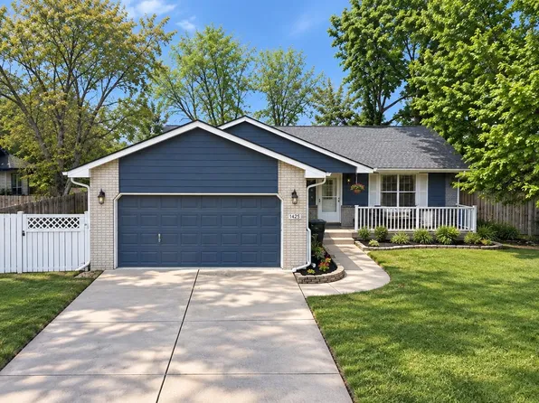 1607 S Lark Ct, Wichita, KS 67209