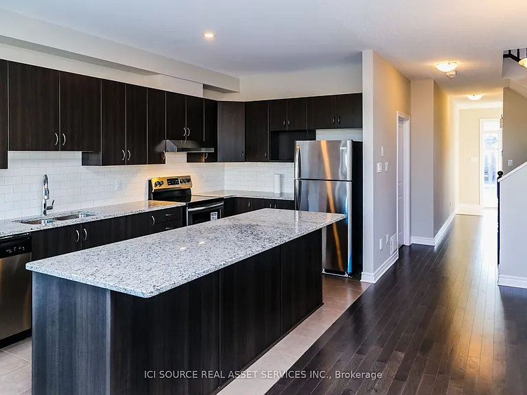 193 Kimpton Dr — Photo 5