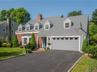 57 Ridgewood Rd, West Hartford, CT 06107