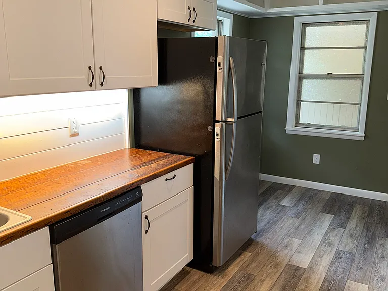404 N Lemon St — Photo 13
