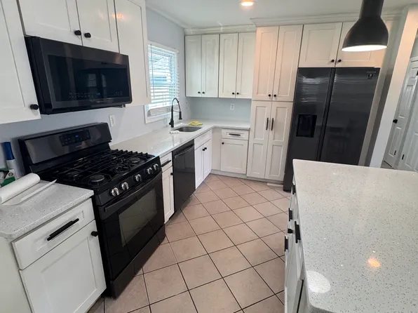 218 N 20th St #1, Kenilworth, NJ 07033