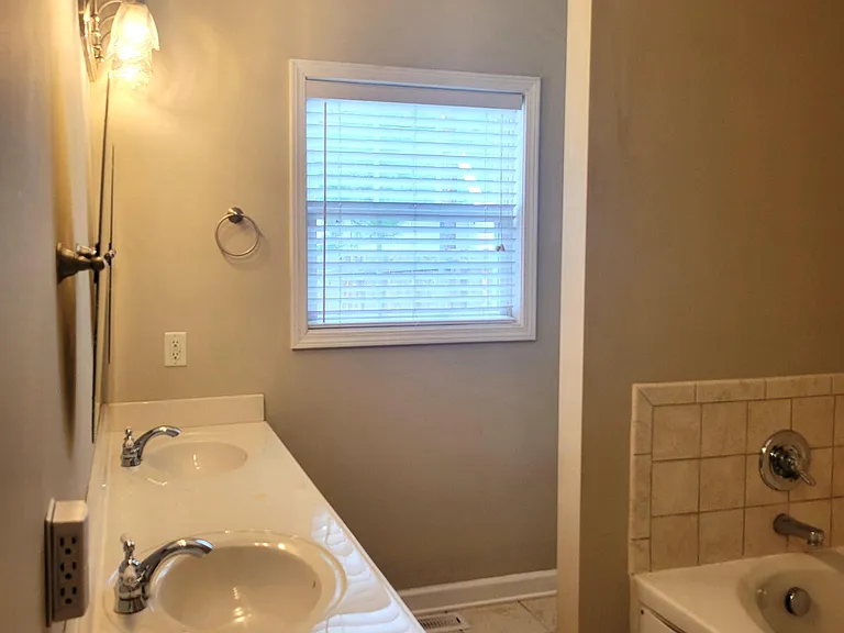 945 Diamondhead Dr S — Photo 23