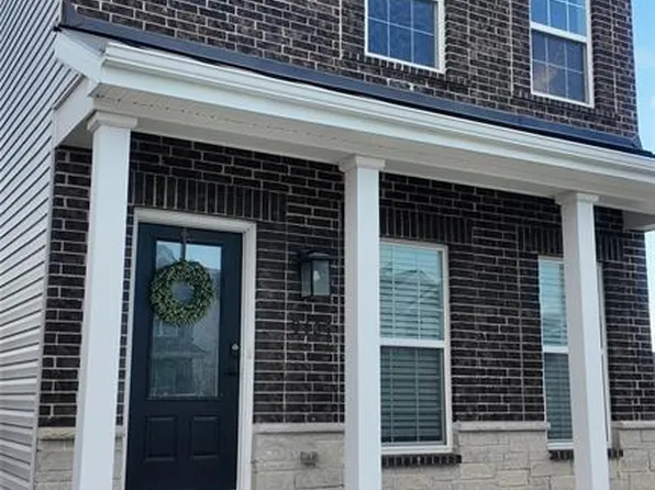 9405 Vandervoort Ct, Saint Louis, MO 63126