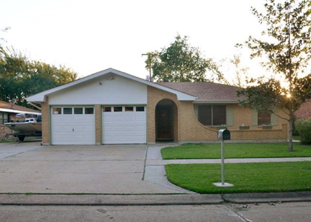 1st image of 1409 Walnut Dr