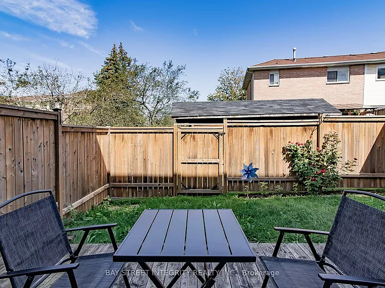 94 William Curtis Cir — Photo 14