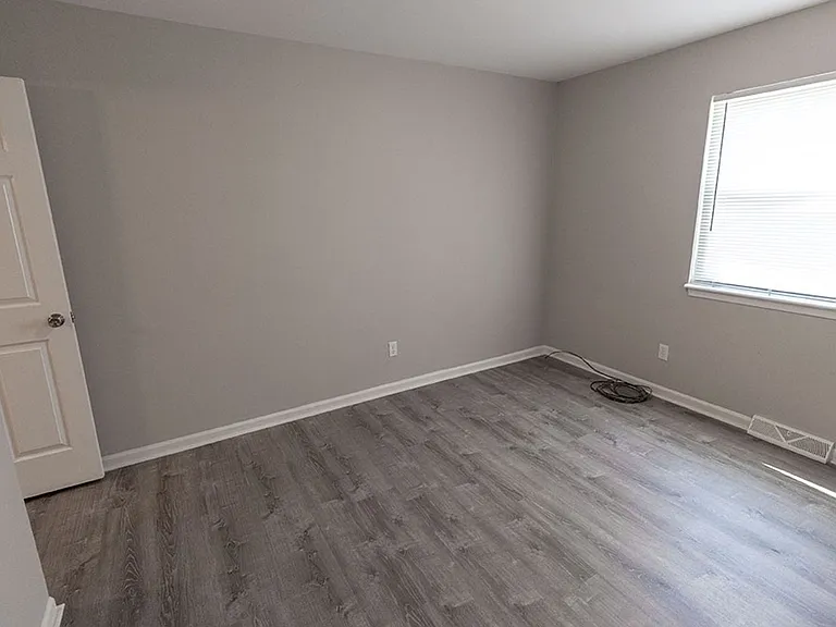 1912 Mirtle Grove Ct — Photo 30