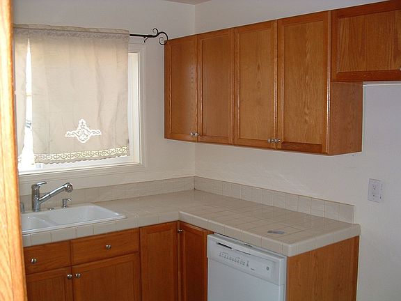 3rd image of 16254 Wedgeworth Dr