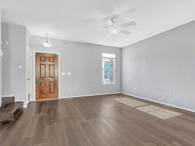 10574 Country Park Point — Photo 5