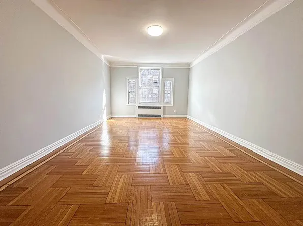 11139 76th Rd #5, Forest Hills, NY 11375