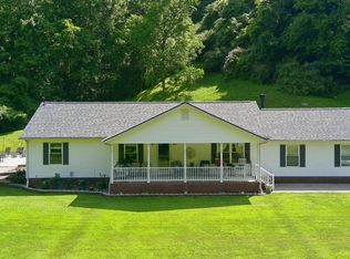 169 Heather Ln, Milton, WV 25541