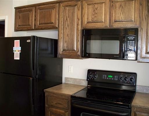 5th image of 30 Tanyard Dr