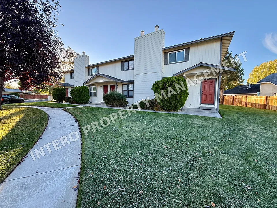 1488 Douglas Ave #D