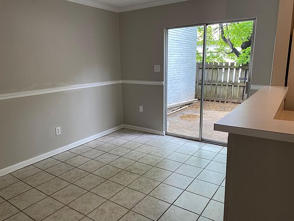 3rd image of 5701D Bramblegate Dr