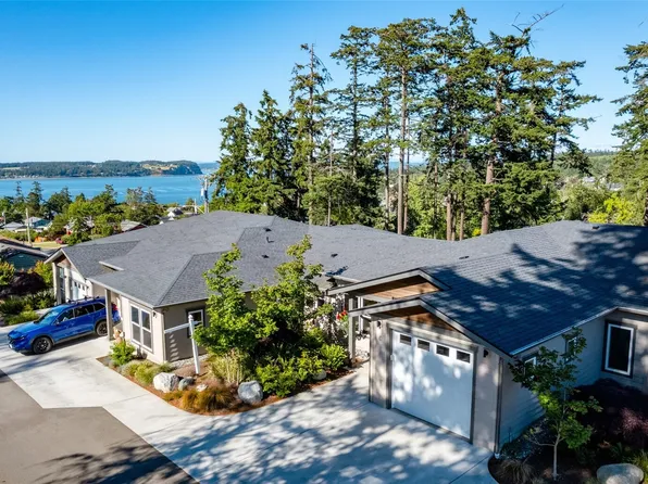 205 NE 3rd Street #C, Coupeville, WA 98239