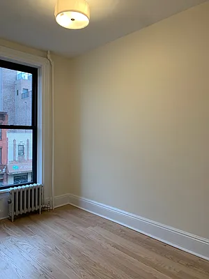 Rented by Compass | media 30