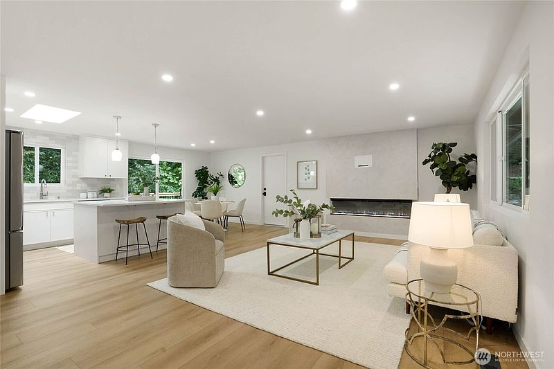 4th image of 23058 SE 218th Street
