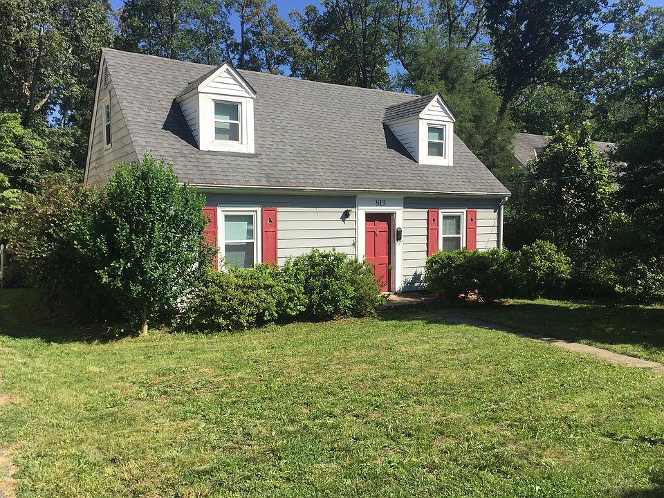 1st image of 813 Pepper Ave