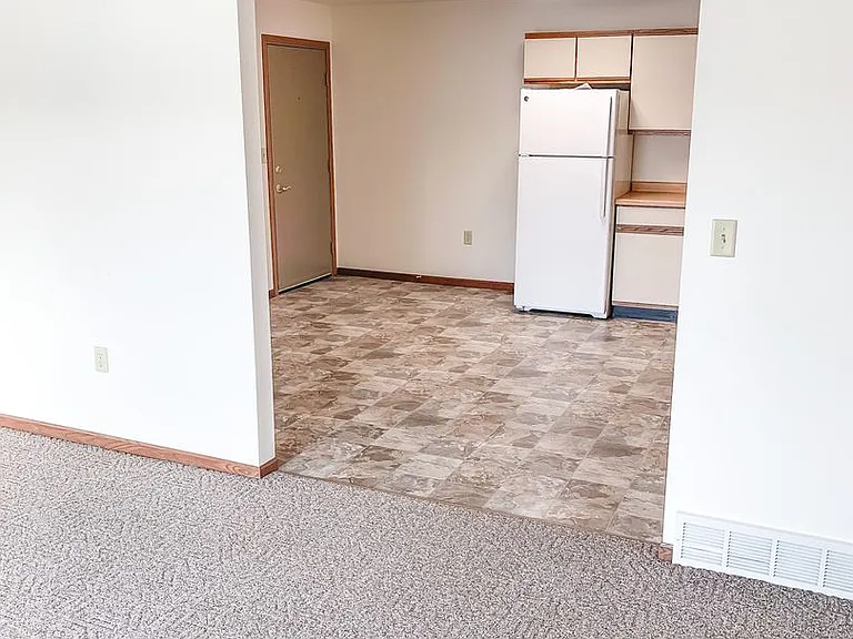 4908 Coventry Ct — Photo 15
