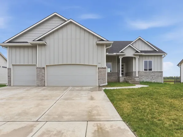 1323 Footbridge St, Goddard, KS 67052