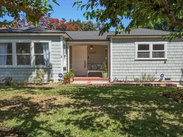 12123 Addison St, Valley Village, CA 91607