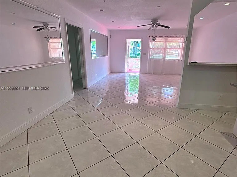 839 S Highland Dr — Photo 23