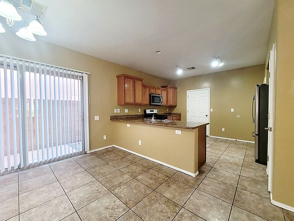 4th image of 9044 Salvatore St