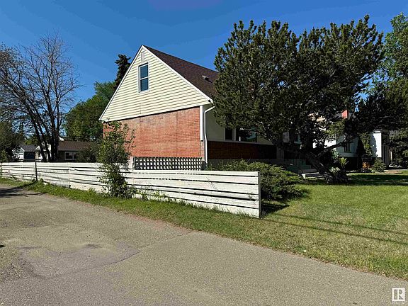 2nd image of 13907 115a Ave NW