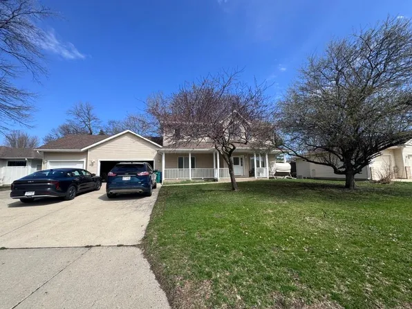 1372 20th St NE, Owatonna, MN 55060